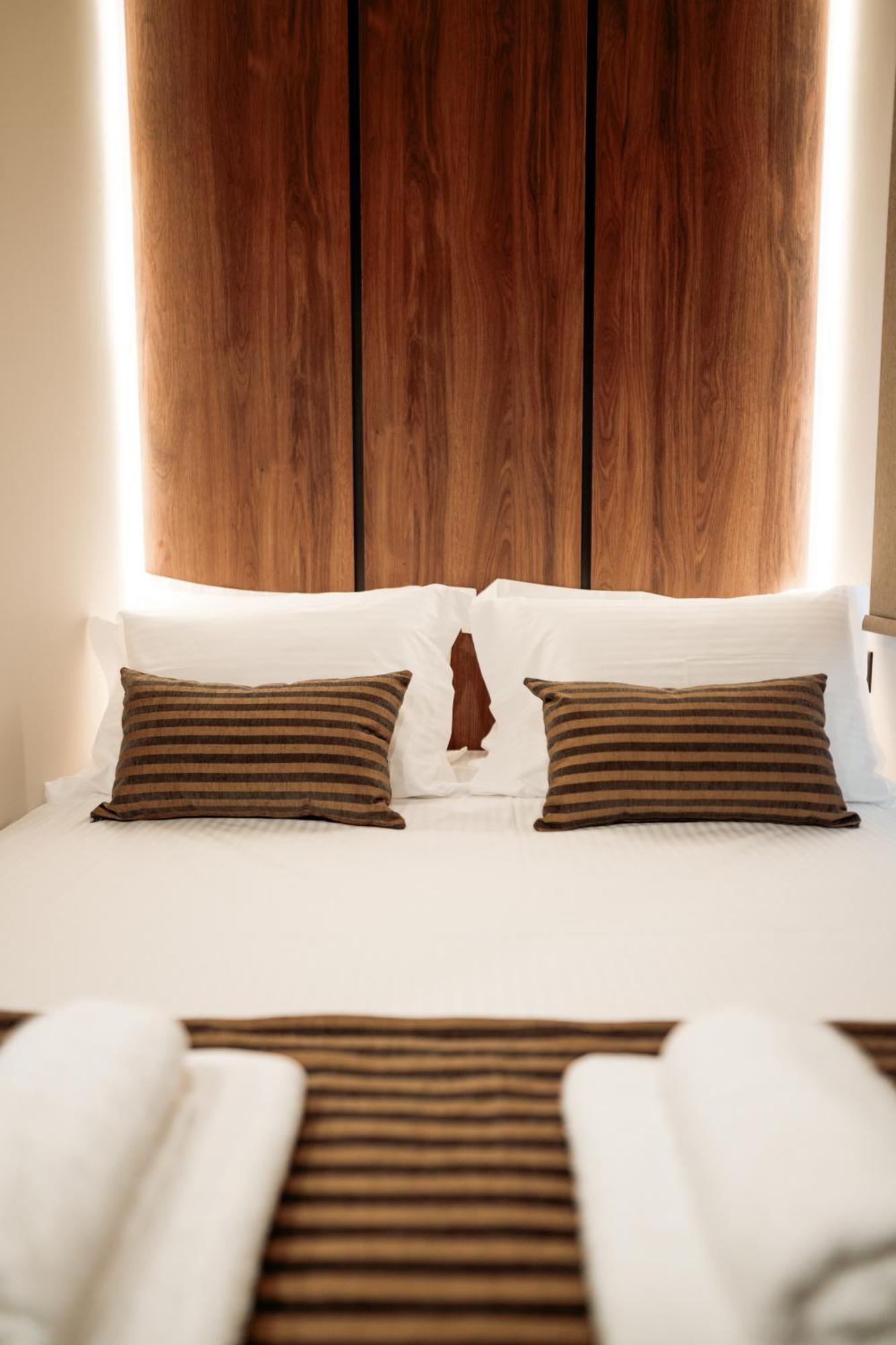 Elegance Lofts Kavala Apartment ภายนอก รูปภาพ